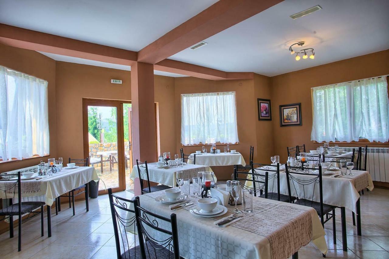 ציגוב צ'ארק Guest House Slunchev Cviat מראה חיצוני תמונה